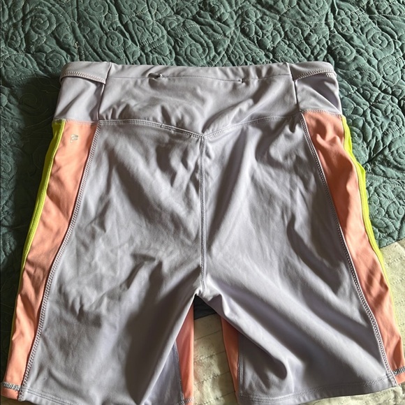 COPY - Fabletics Motion 360 Biker Shorts - Picture 2 of 7